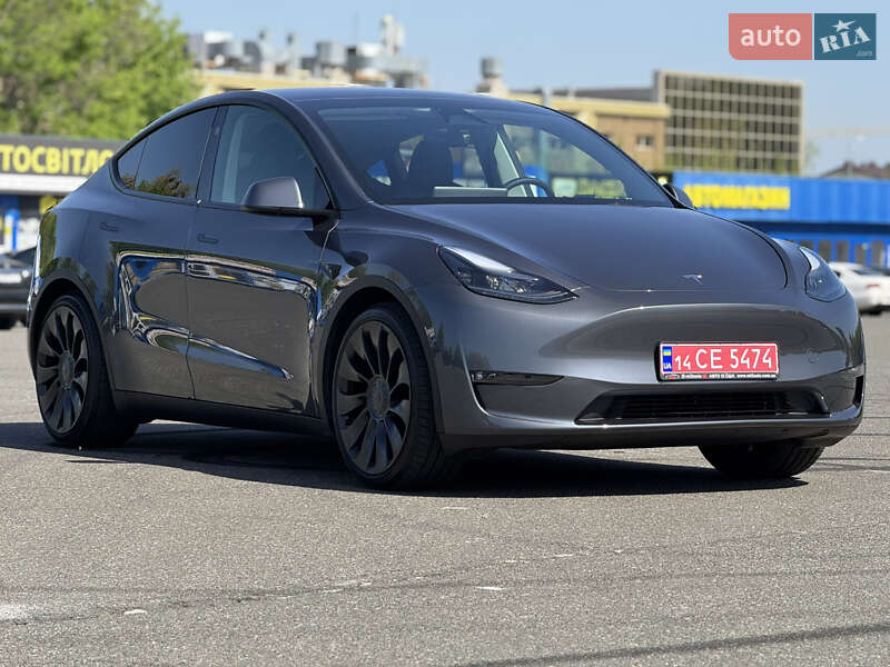 Tesla-39