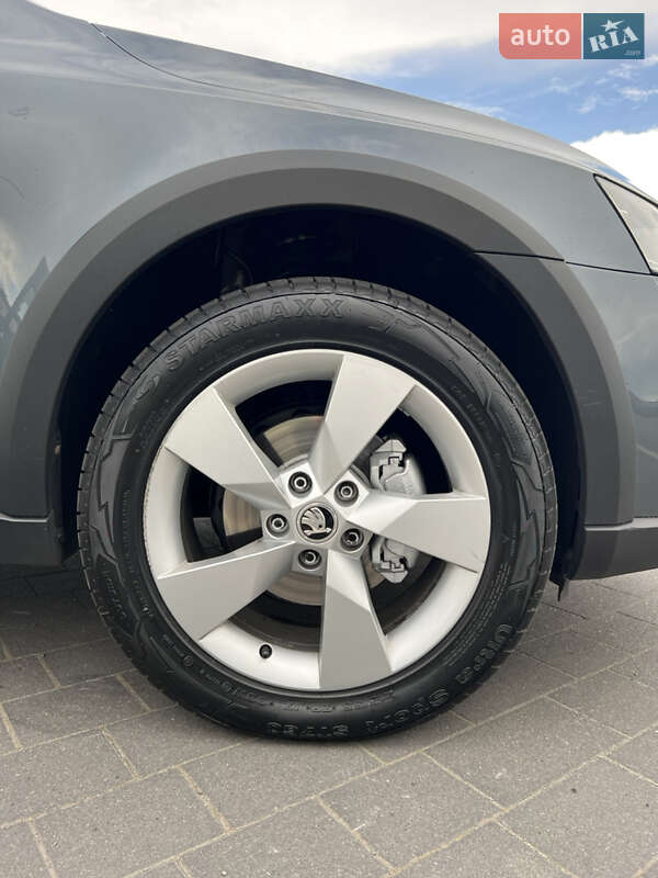 Skoda Octavia Scout 2019