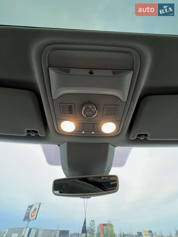 Skoda Octavia Scout 2019