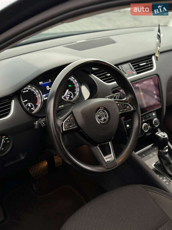 Skoda Octavia Scout 2019