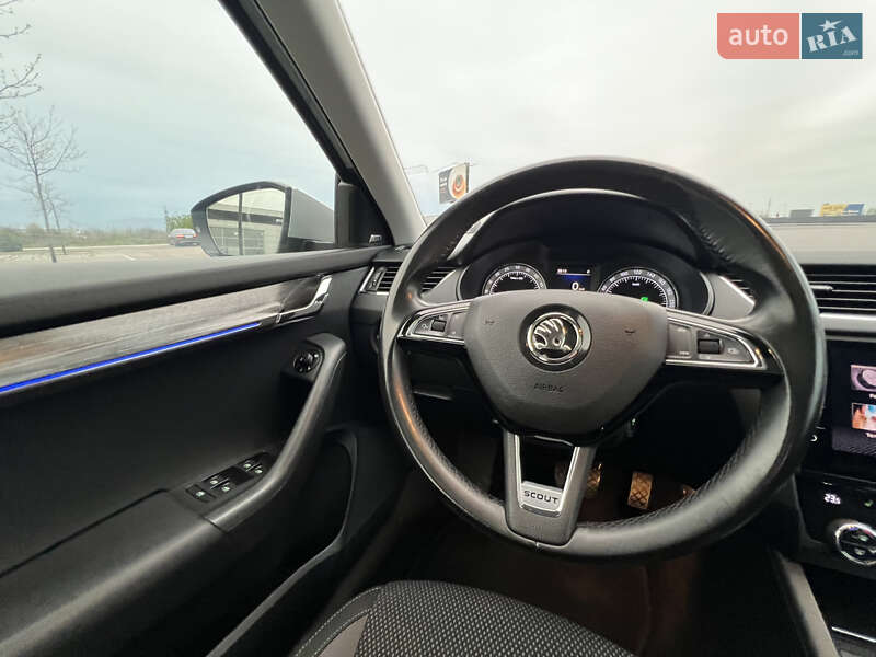 Skoda Octavia Scout 2019