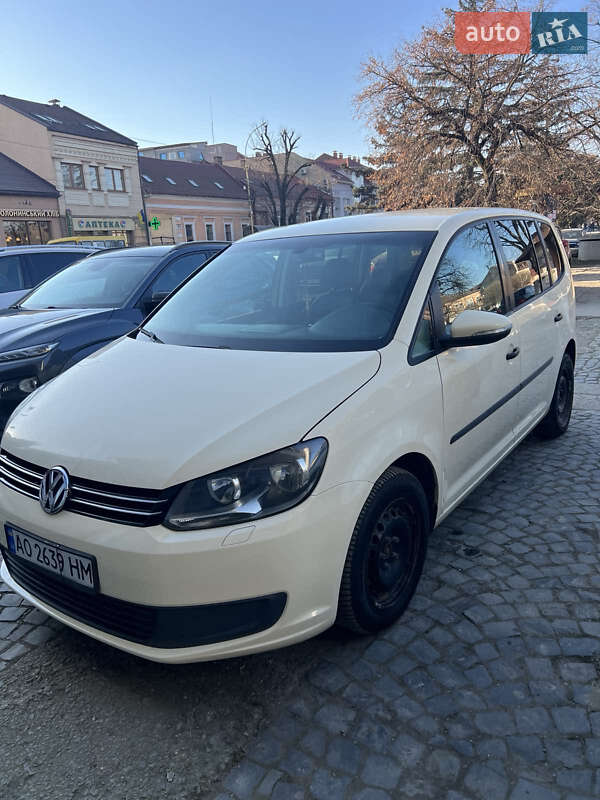 Volkswagen Touran 2011