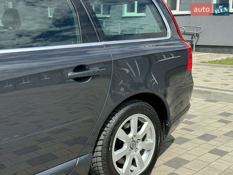 Volvo-77