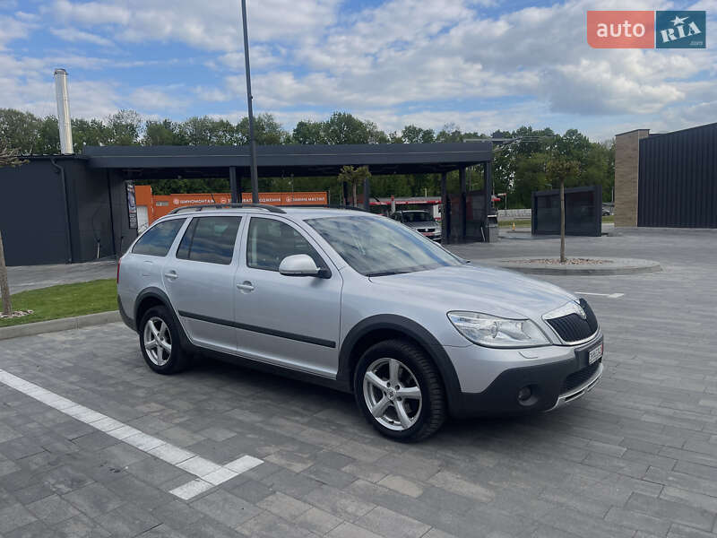 Skoda Octavia Scout 2012