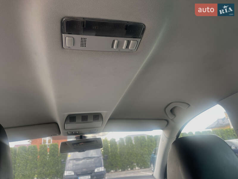 Skoda Octavia Scout 2012