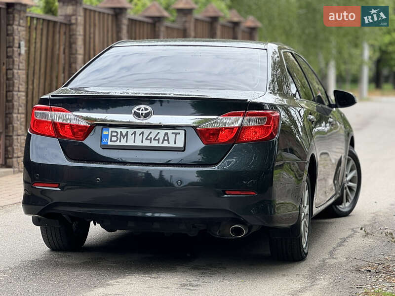 Toyota Camry 2012