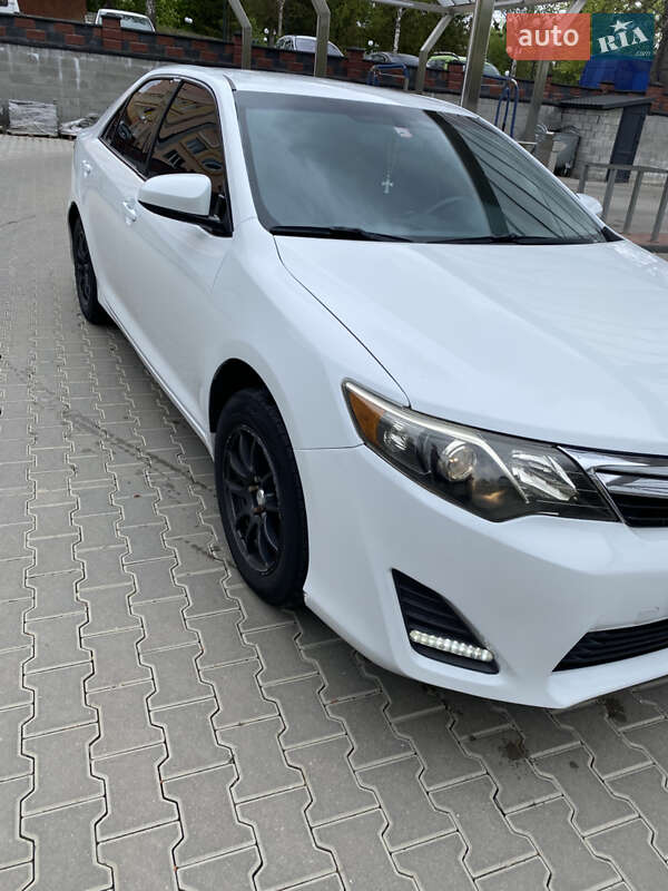 Toyota Camry 2015