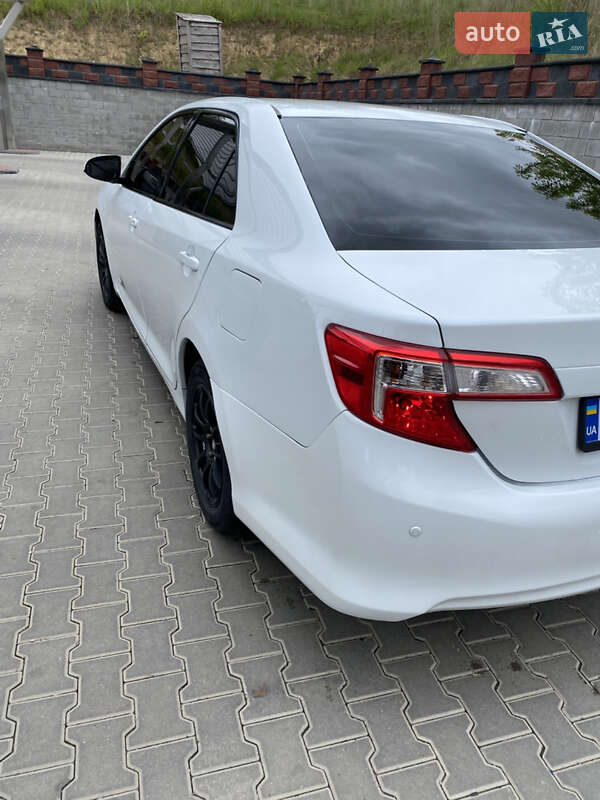 Toyota Camry 2015