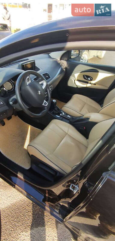 Renault-19