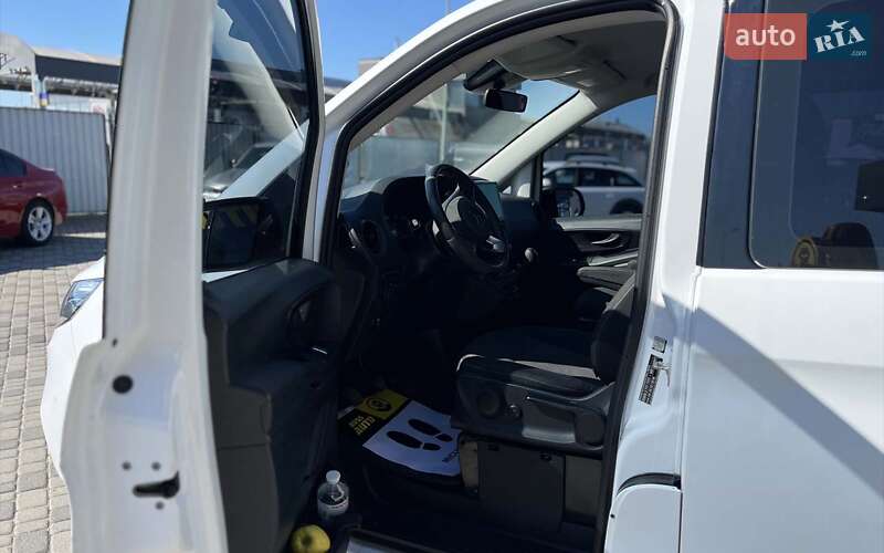 Mercedes-Benz Vito 2015