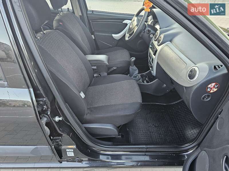 Dacia Logan 2012