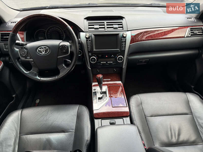 Toyota Camry 2012