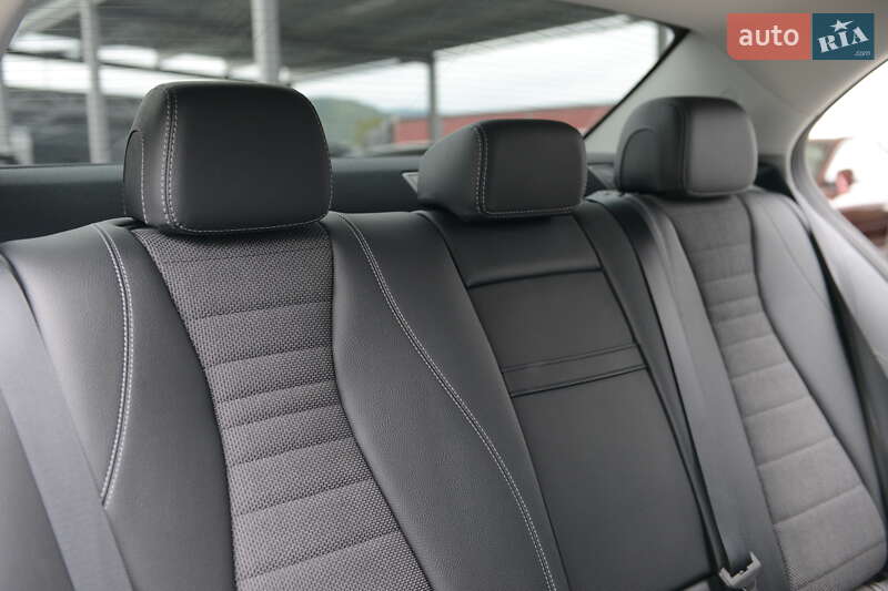 Mercedes-Benz E-Class 2020