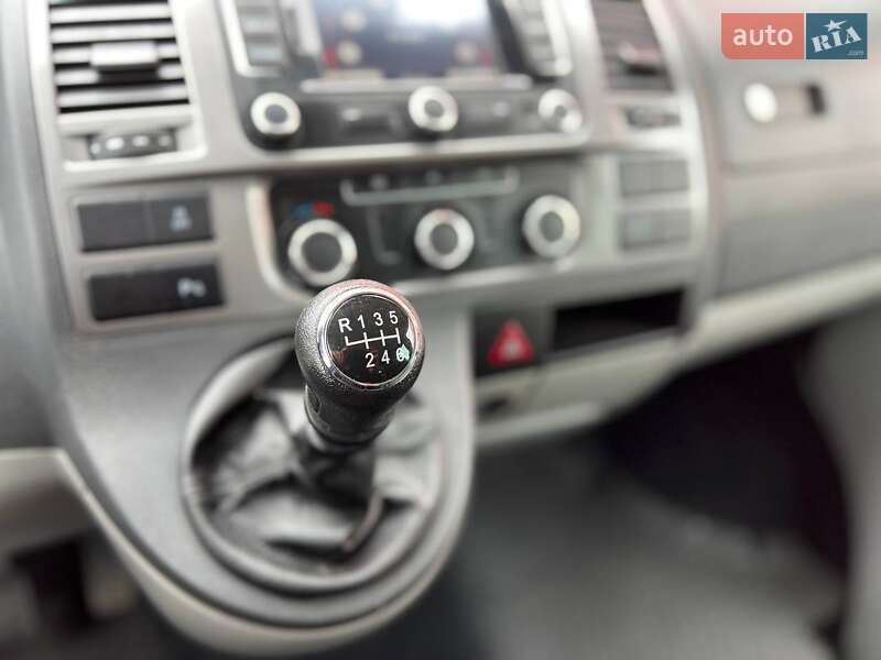 Volkswagen Transporter 2012