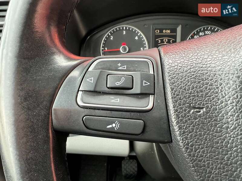 Volkswagen Transporter 2012