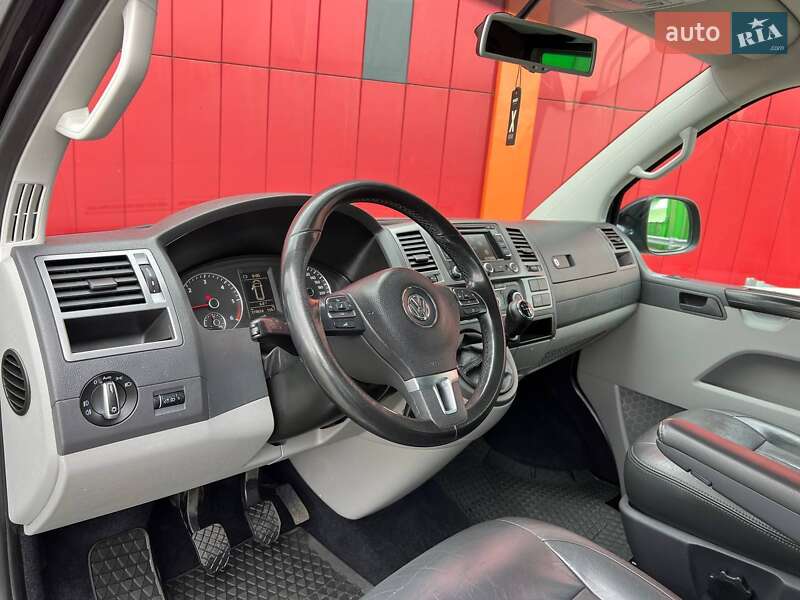 Volkswagen Transporter 2012