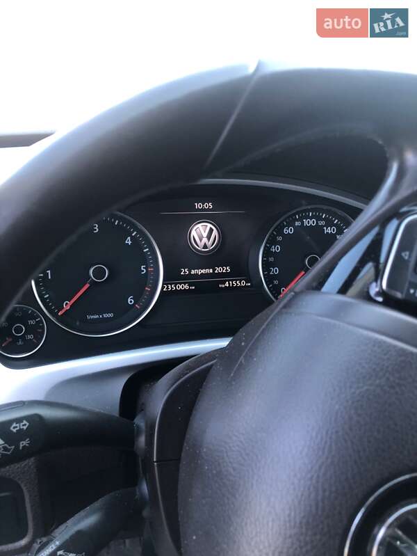 Volkswagen Touareg 2013