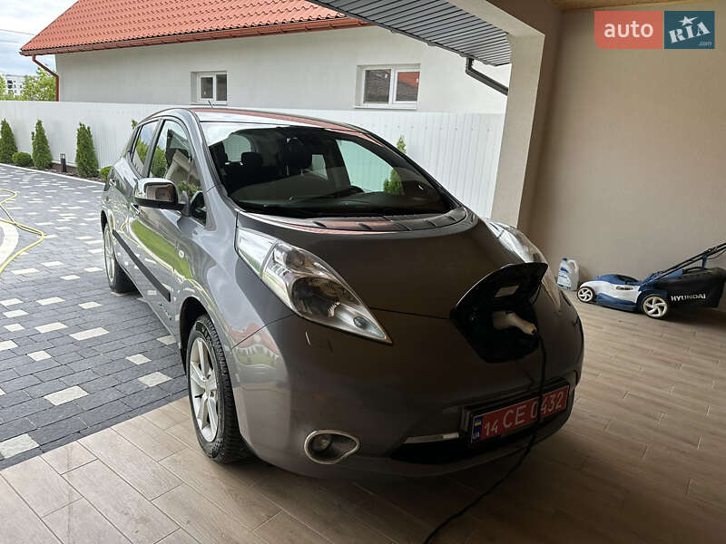 Nissan Leaf 2014