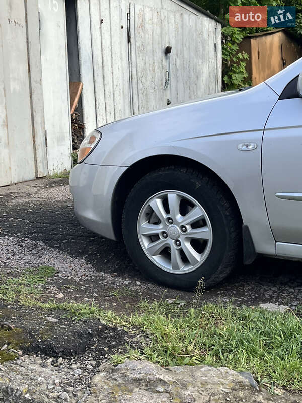 Kia Cerato 2008