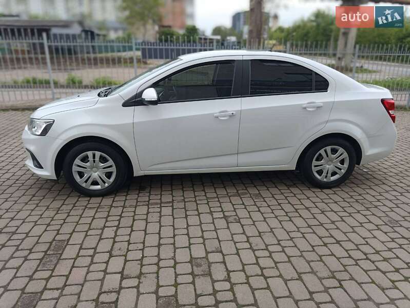 Chevrolet Aveo 2017