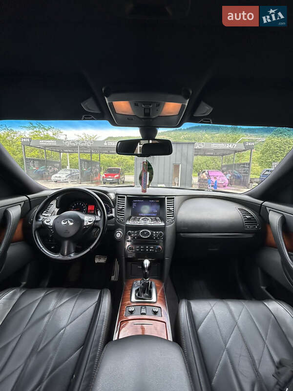Infiniti FX 37 2011