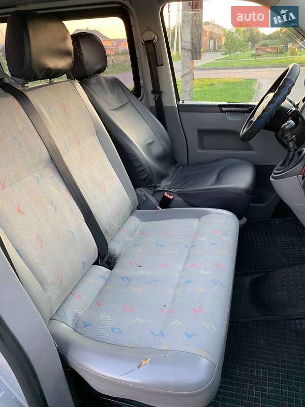 Volkswagen Caravelle 2008