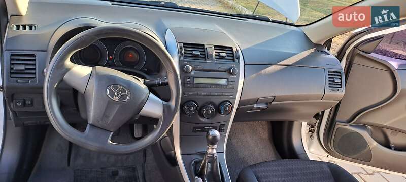 Toyota Corolla 2010