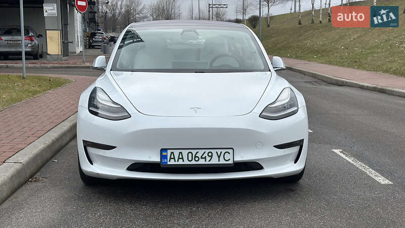 Tesla-16