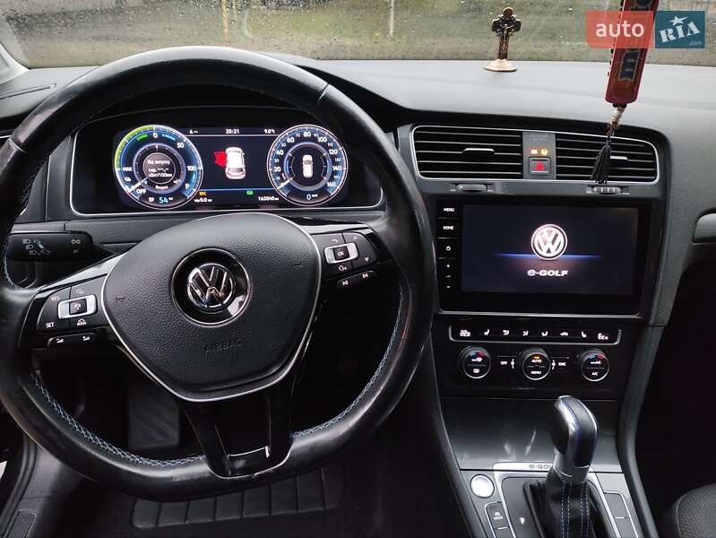 Volkswagen e-Golf 2017