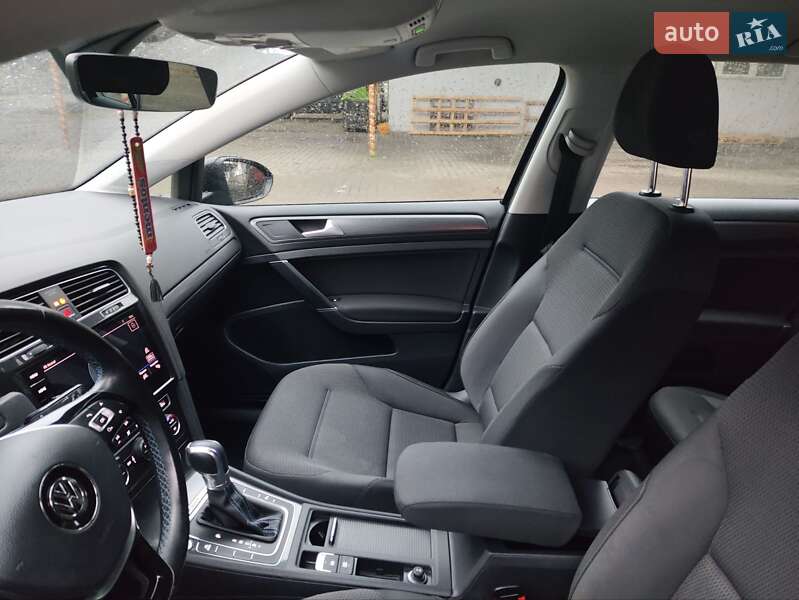 Volkswagen e-Golf 2017