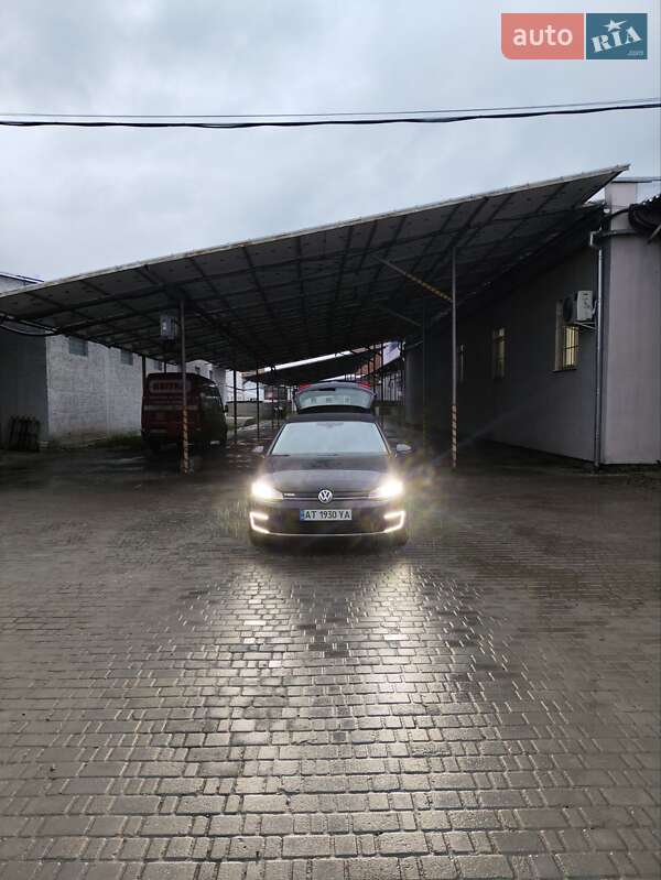 Volkswagen e-Golf 2017