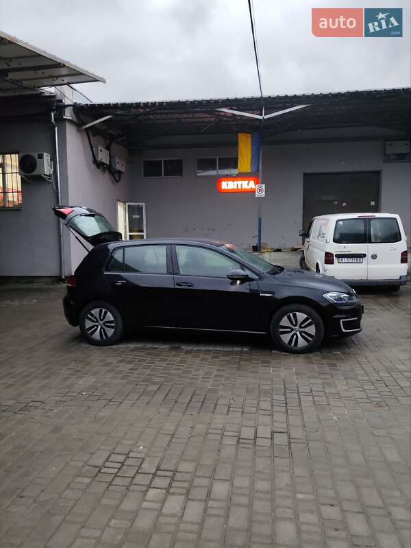 Volkswagen e-Golf 2017