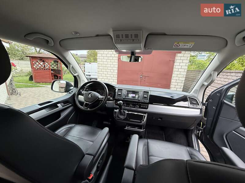 Volkswagen Caravelle 2019