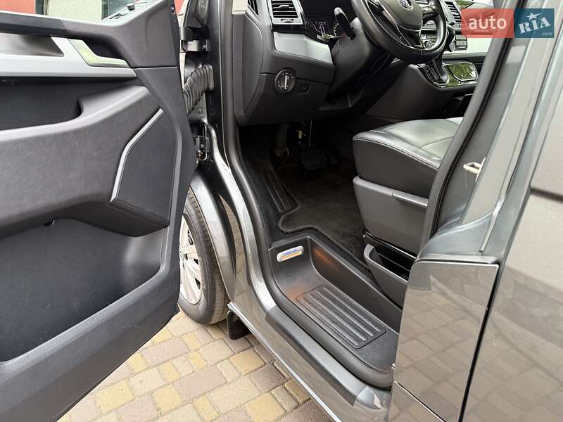 Volkswagen Caravelle 2019