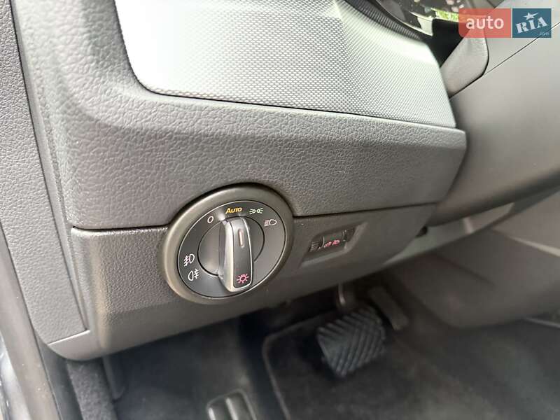 Volkswagen Caravelle 2019