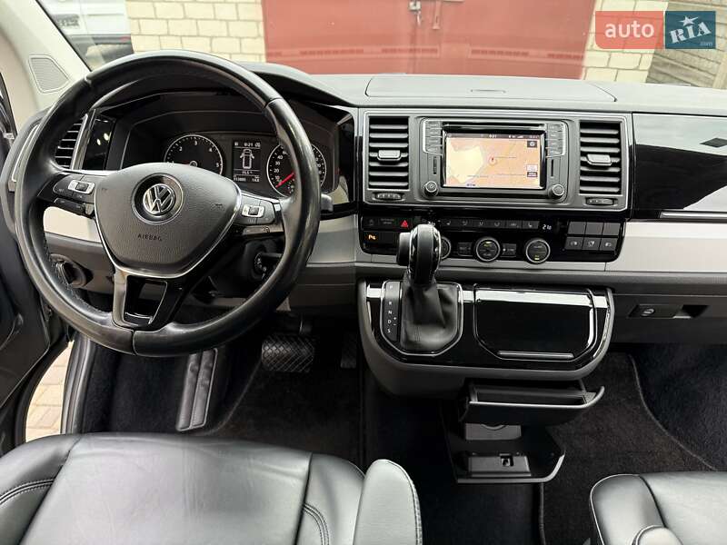 Volkswagen Caravelle 2019