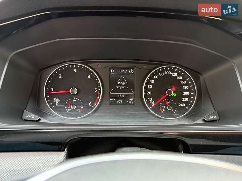 Volkswagen Caravelle 2019