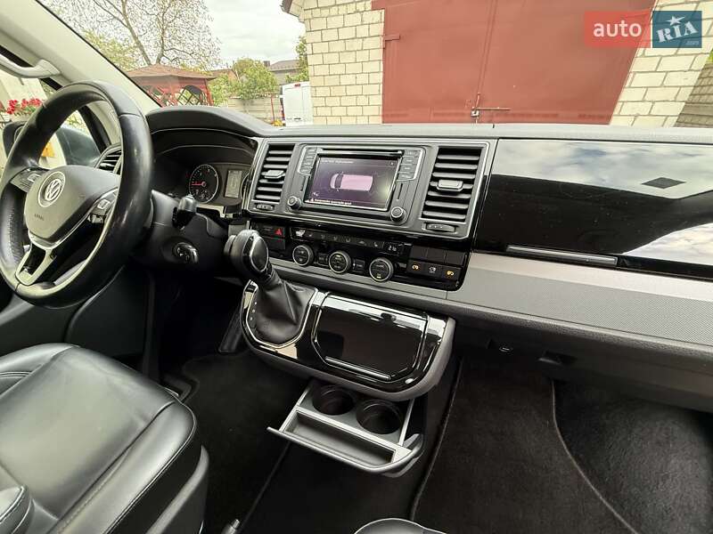 Volkswagen Caravelle 2019