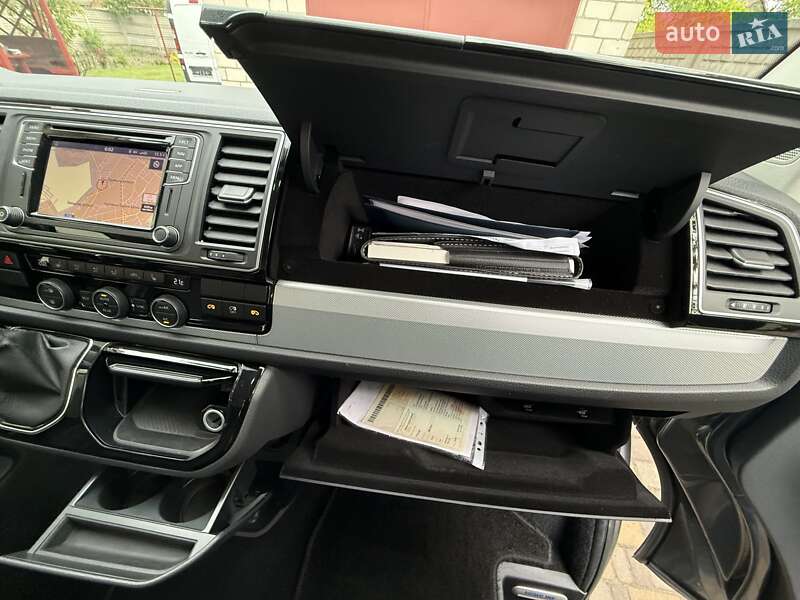 Volkswagen Caravelle 2019