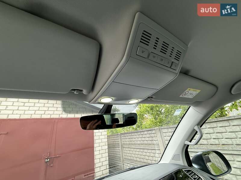 Volkswagen Caravelle 2019