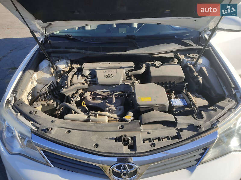 Toyota Camry 2013