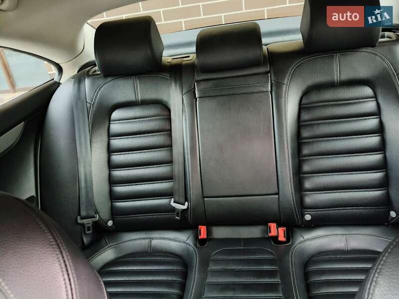 Volkswagen Passat CC 2015