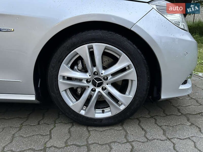 Mercedes-Benz E-Class 2011