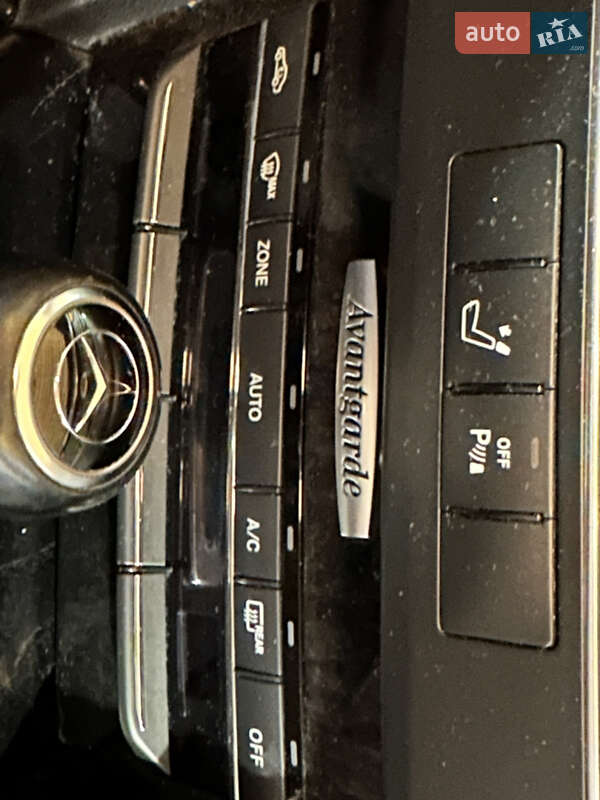 Mercedes-Benz E-Class 2011