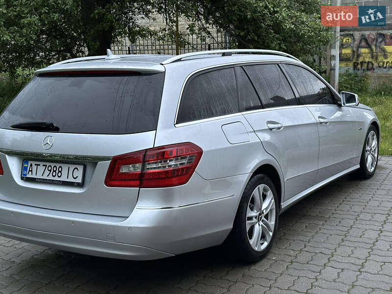 Mercedes-Benz E-Class 2011