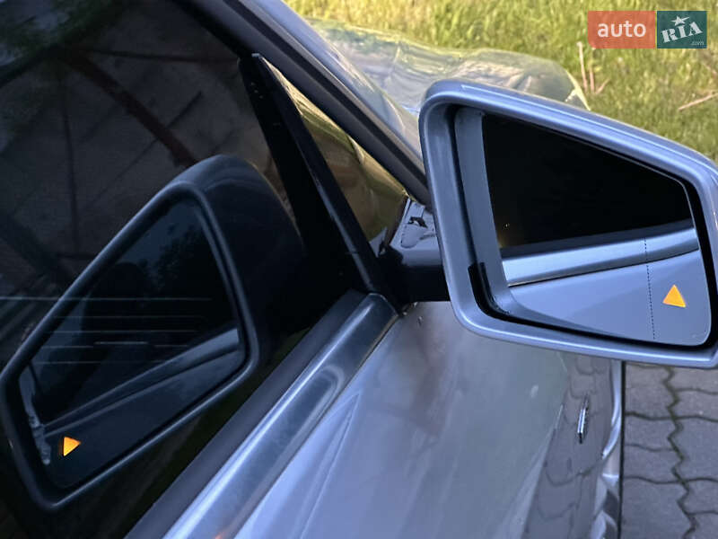 Mercedes-Benz E-Class 2011