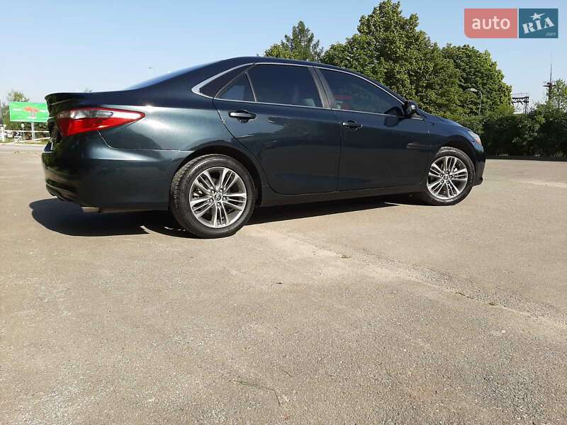Toyota Camry 2015
