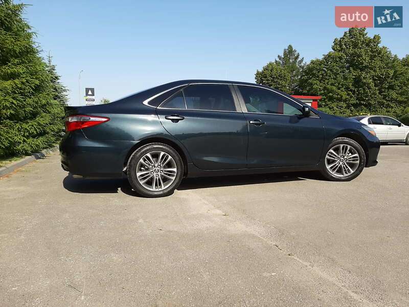 Toyota Camry 2015