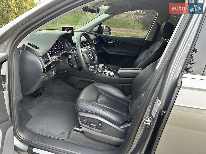 Audi-25