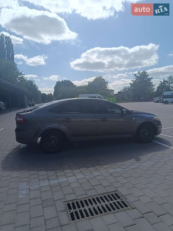 Ford-12